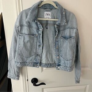 Zara Distressed Cropped Denim Jacket Light Wash Size Small